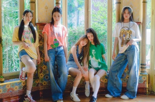 HYBE Kpop Group NewJeans