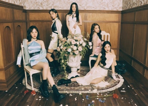 Red Velvet member awards